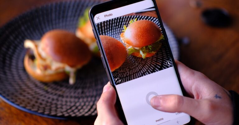 Facebook o Instagram per la Tua Attività?