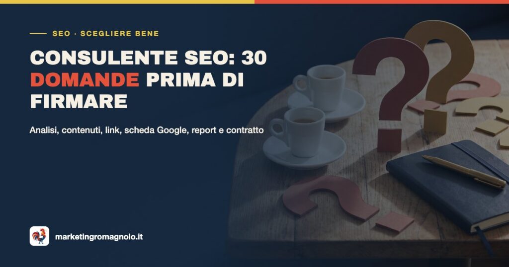Punti interrogativi di carta rossi e oro su un tavolo di legno accanto a due tazzine di caffè